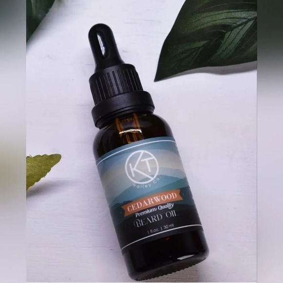KT  Valley Natural Sandlewood Beard Oil - Picture 3 of 4